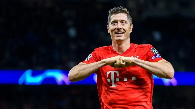 Cầu thủ Lewandowski là ai?